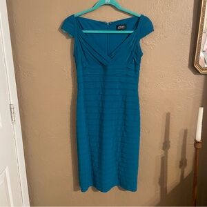 Adrianna Papell Size 4 Teal blue  cap sleeve bandage dress